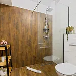 Mountain Breeze Luxury Ac & Parcare Privata