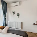 Apartment Mountain Breeze Luxury Ac & Parcare Privata