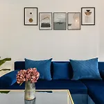 Mountain Breeze Luxury Ac & Parcare Privata Apartment Brasov