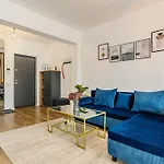 Mountain Breeze Luxury Ac & Parcare Privata Apartment *