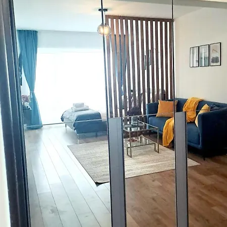 Mountain Breeze Luxury Ac & Parcare Privata
