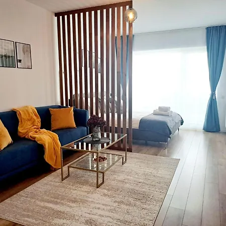 Mountain Breeze Luxury Ac & Parcare Privata