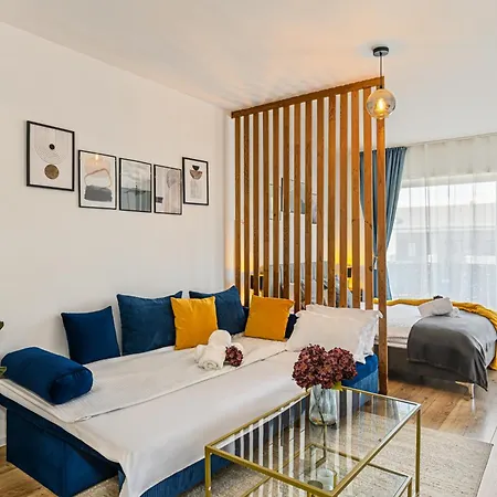 Mountain Breeze Luxury Ac & Parcare Privata Apartmán *