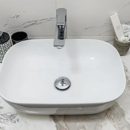 Mountain Breeze Luxury Ac & Parcare Privata *