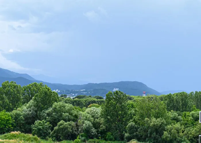 Mountain Breeze Luxury Ac & Parcare Privata