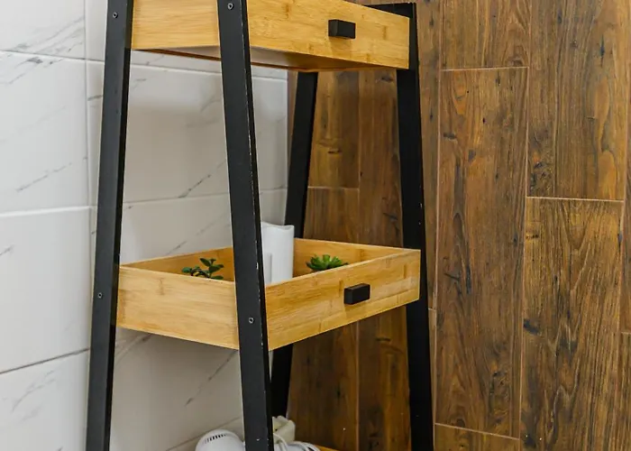 Mountain Breeze Luxury Ac & Parcare Privata Apartment *